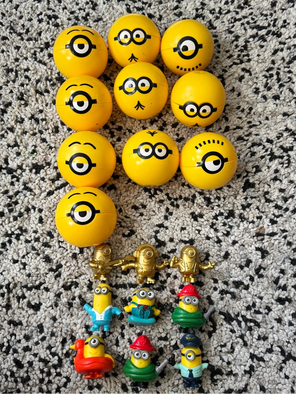 Minion Balls with Mini Figures